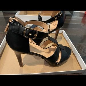 Black 6.5 women’s high heels.